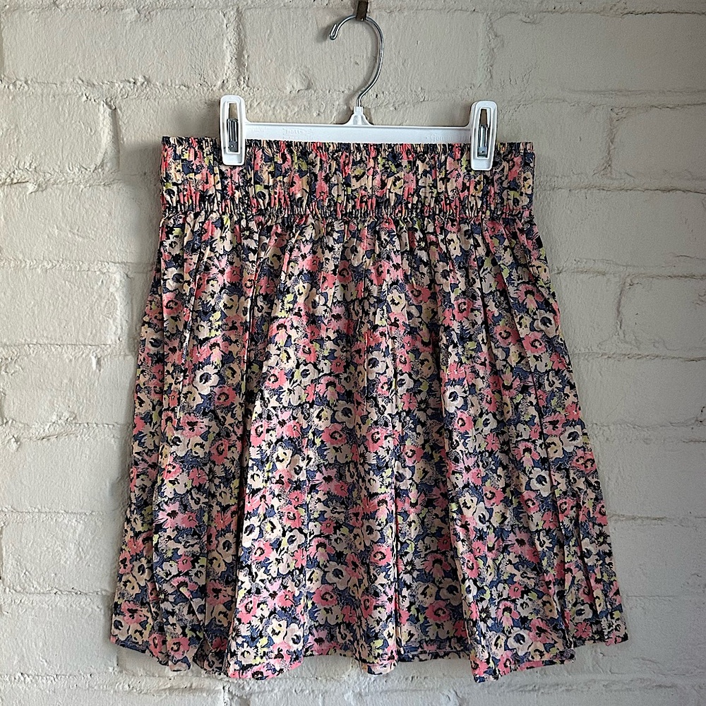 H & M sz medium floral print high waisted pink orange yellow multi color skirt